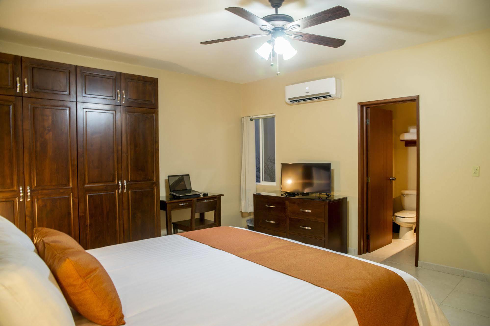 Bugambilias Suites Лорето Экстерьер фото