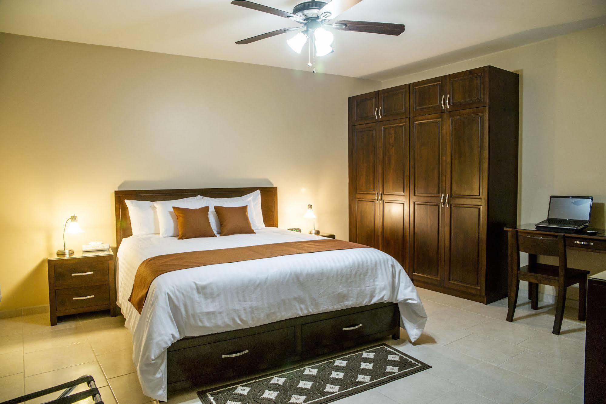 Bugambilias Suites Лорето Экстерьер фото